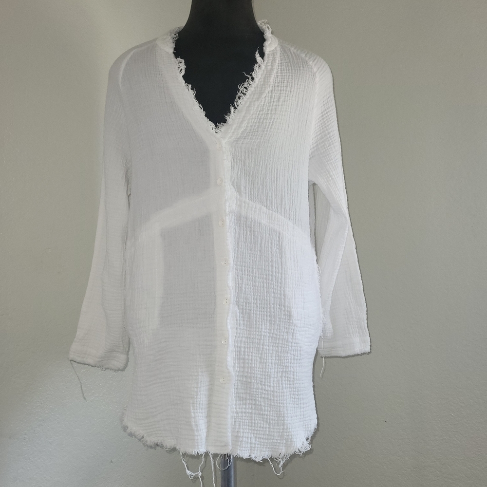 Style Rack White Textured Distressed Button-Up Blouse Tunic With Pockets S